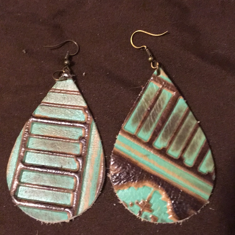 🌟3 for $15🌟New! Embossed leather earrings!